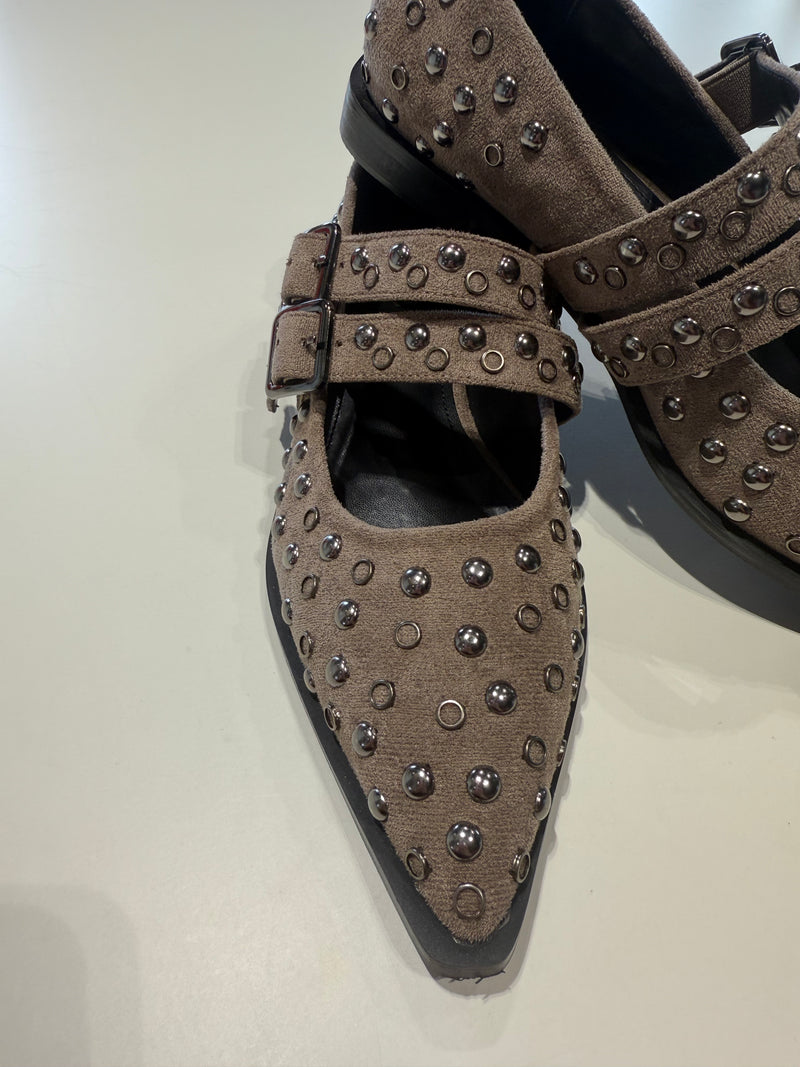 Think of me- Cordoba Bullet Pumps
