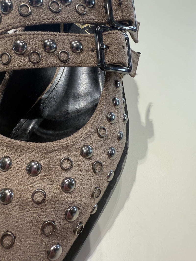 Think of me- Cordoba Bullet Pumps