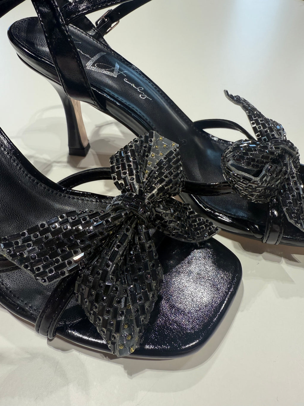 Kiss and angel- Vinyl Dazzle Heels