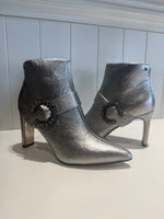 Perfect match- Illuminate boots
