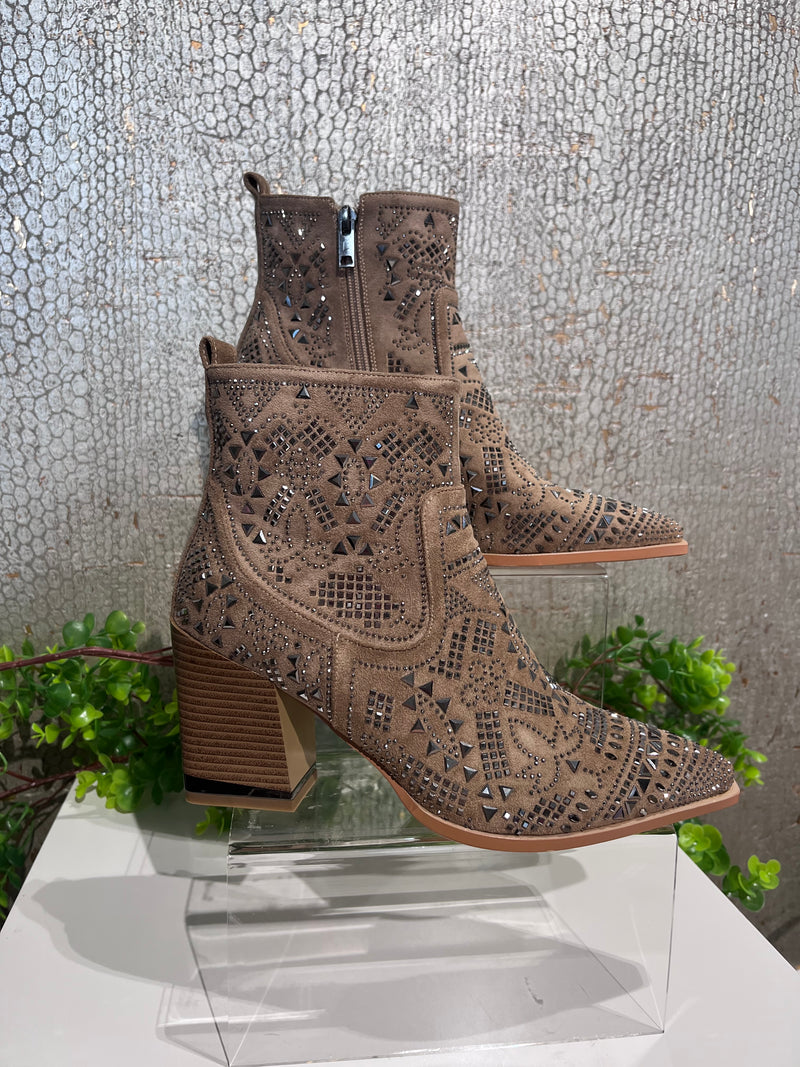 Fightless - Tuscan Jewel boots