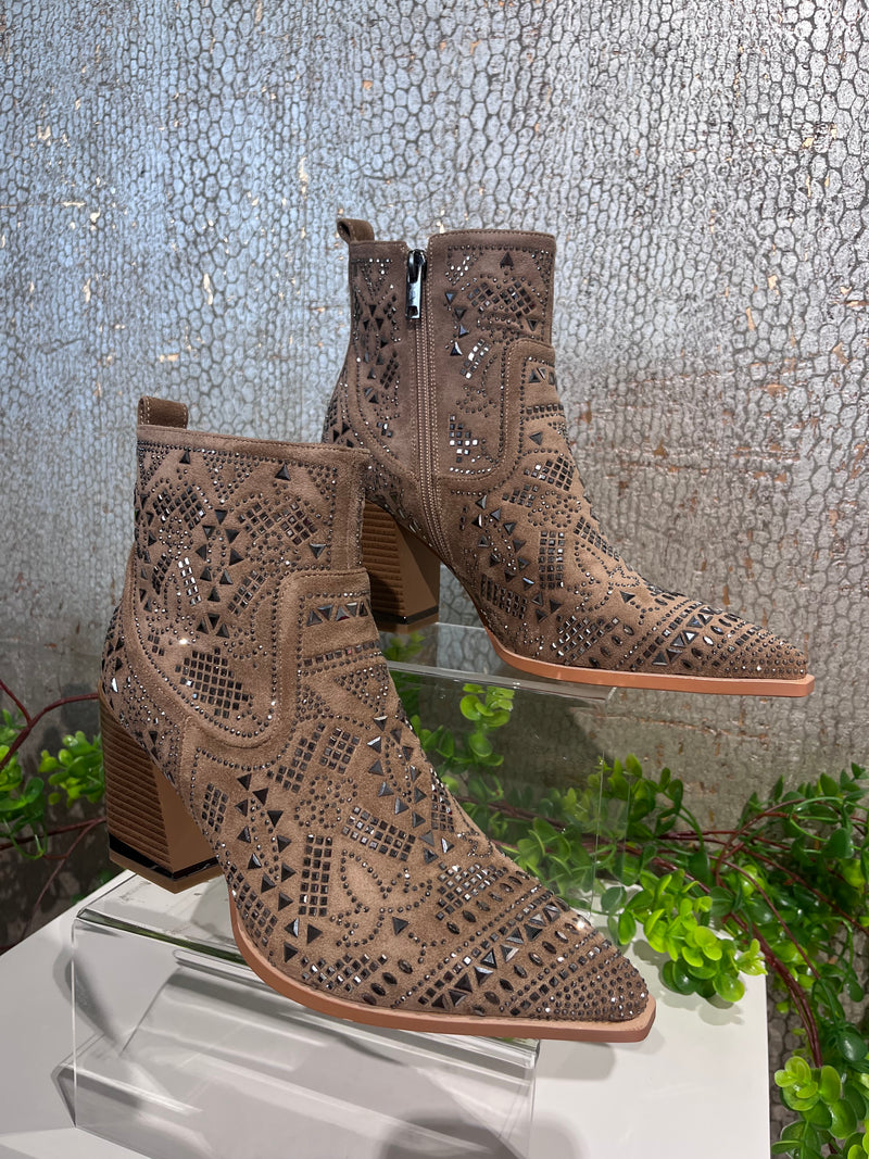 Fightless - Tuscan Jewel boots